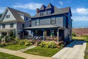 featured image of 4604 Clinton Ave
