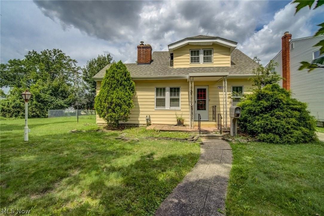 4312 Kenmore Ave - Photo 2 of 32