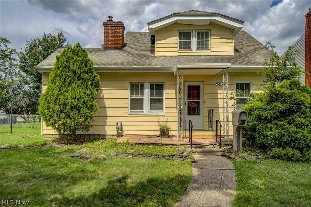4312 Kenmore Ave - Photo 3 of 32
