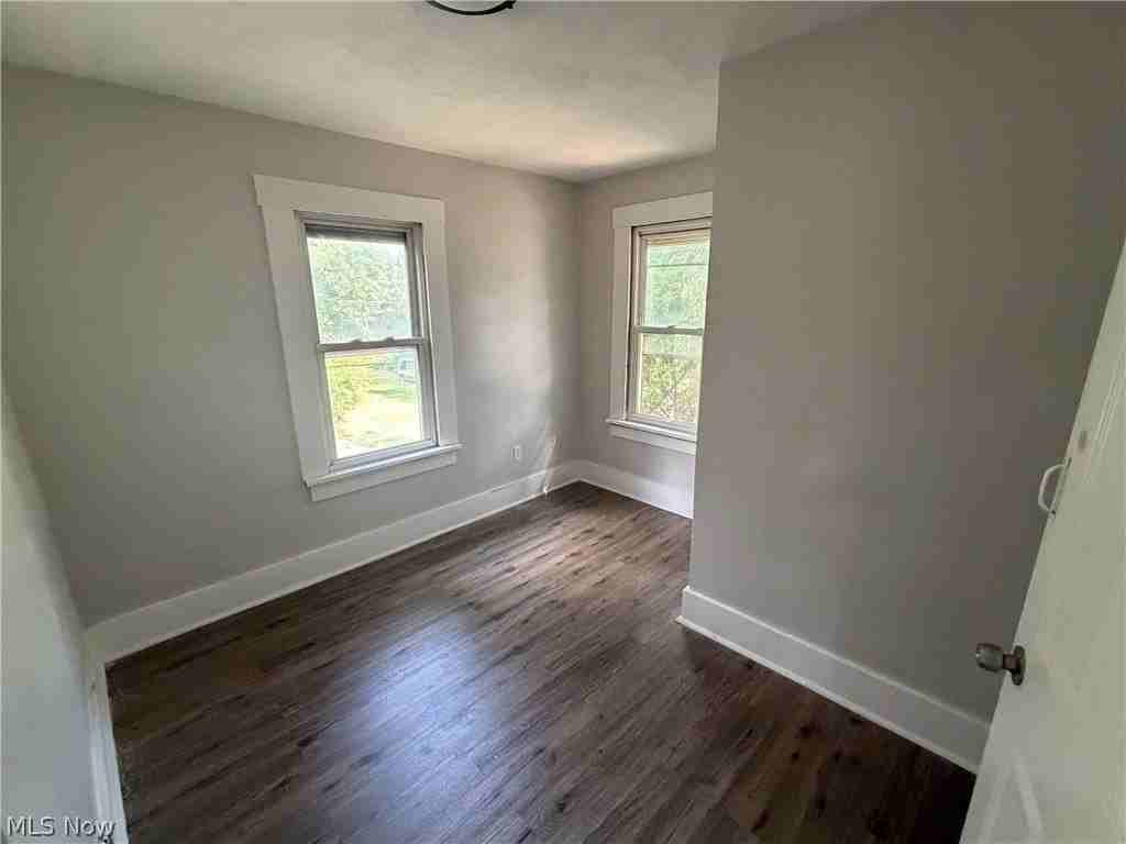 170 Stone St - Photo 6 of 8