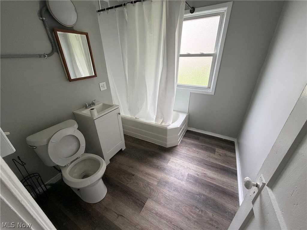 3281 E 118th St #1 - Photo 6 of 9