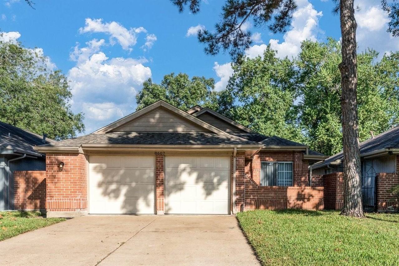 8607 Laurel Trails Dr - Photo 2 of 25