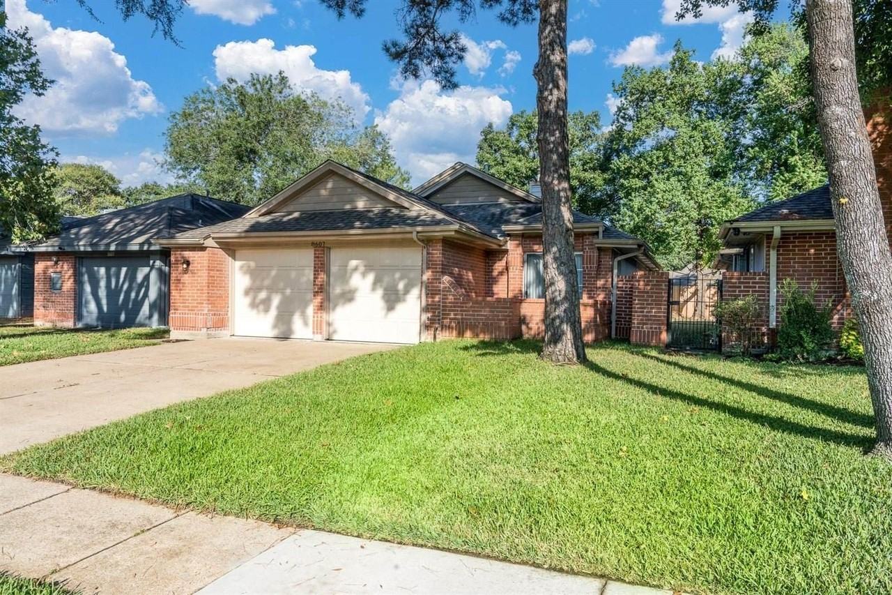 8607 Laurel Trails Dr - Photo 3 of 25