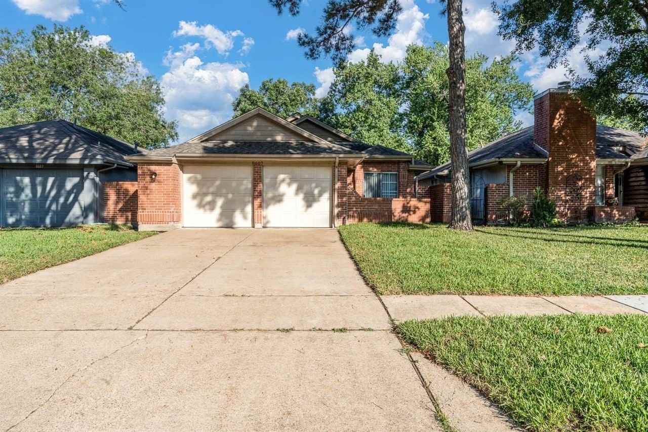 8607 Laurel Trails Dr - Photo 4 of 25