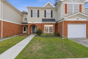 2347 Charing Cross Rd - Photo 1 of 1