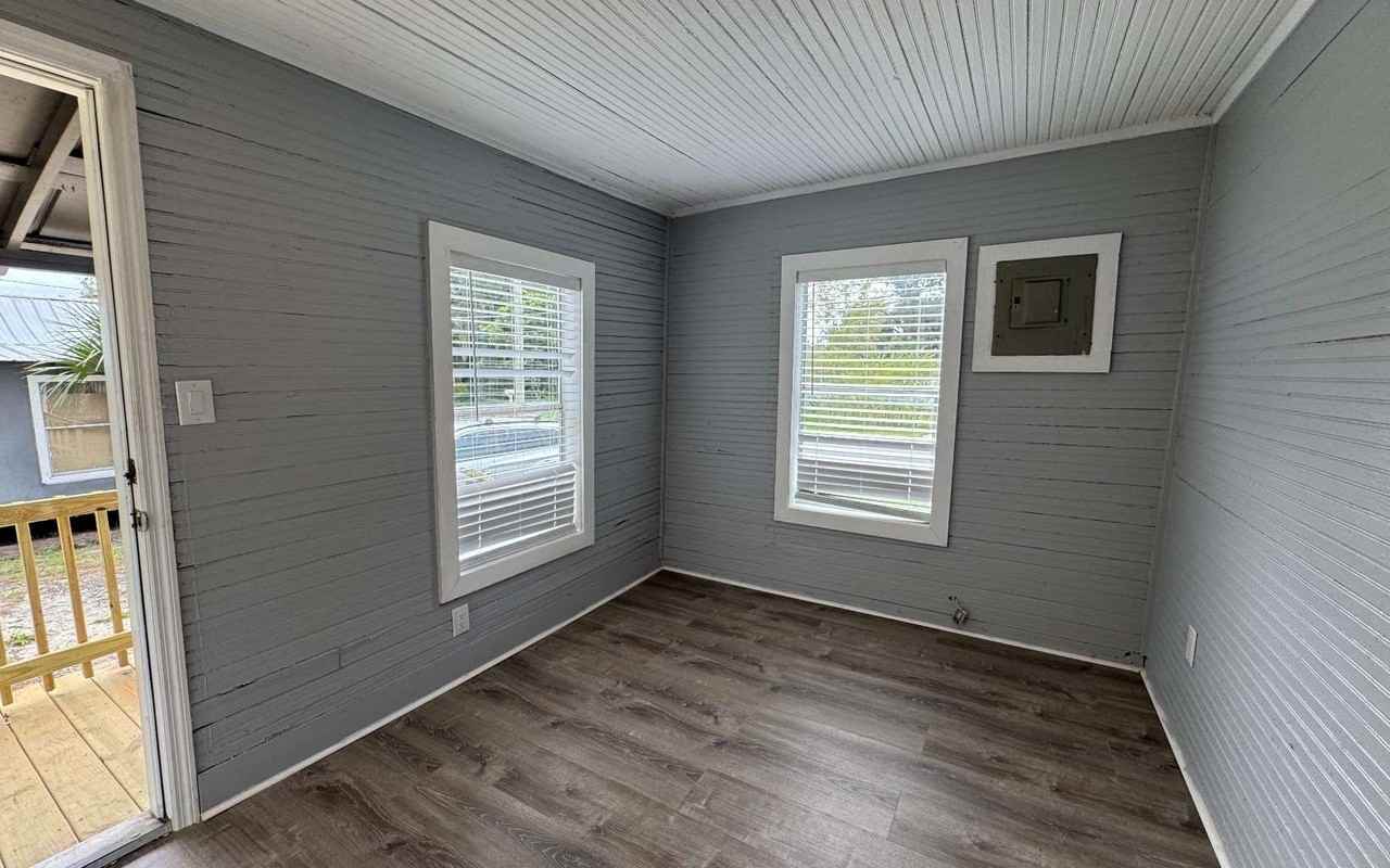 407 Nw Wilson St - Photo 6 of 14