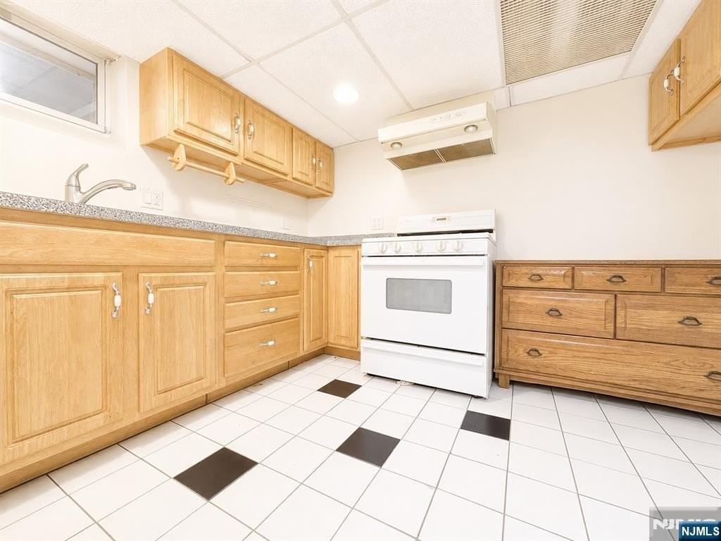 949 Garrison Ave - Photo 6 of 21