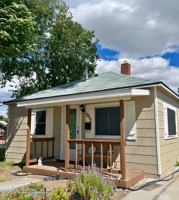 featured image of 1052 20th St