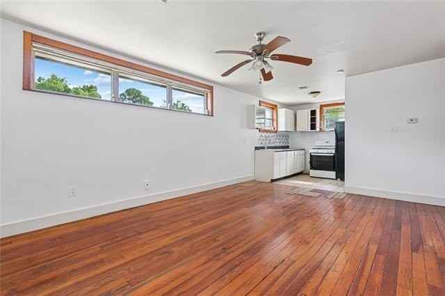 4518 Elba St - Photo 4 of 10