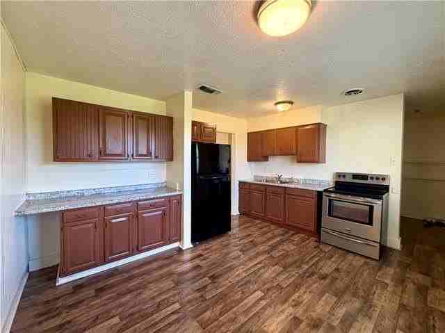 113 Helen Dr - Photo 4 of 13