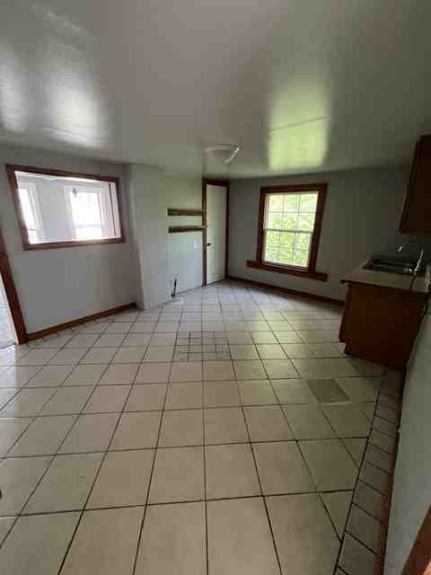 112 Sherman St #UP - Photo 4 of 5
