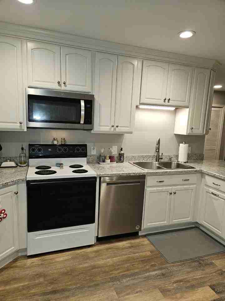 11920 Liberty Road - 106B #106B - Photo 3 of 28