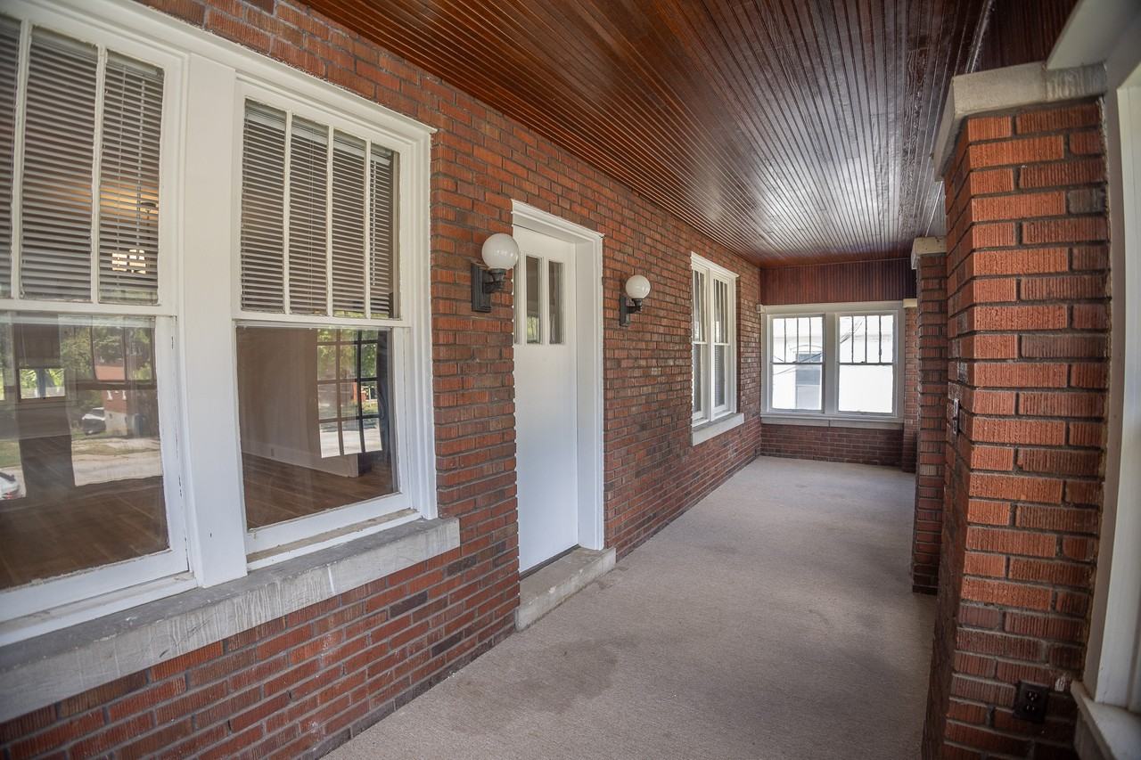 1415 W Main St #A - Photo 3 of 22