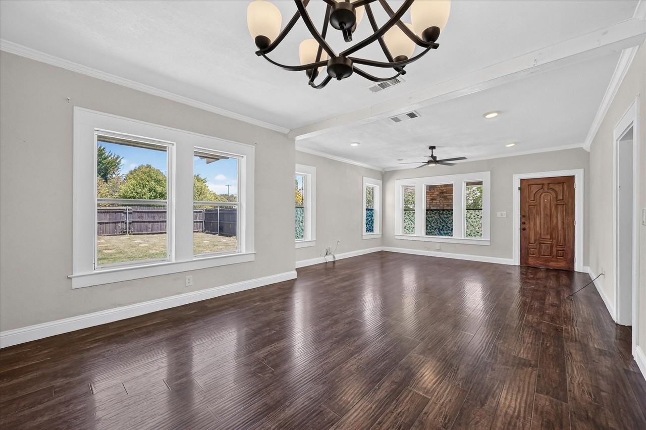 2217 Dalrock Rd - Photo 3 of 11