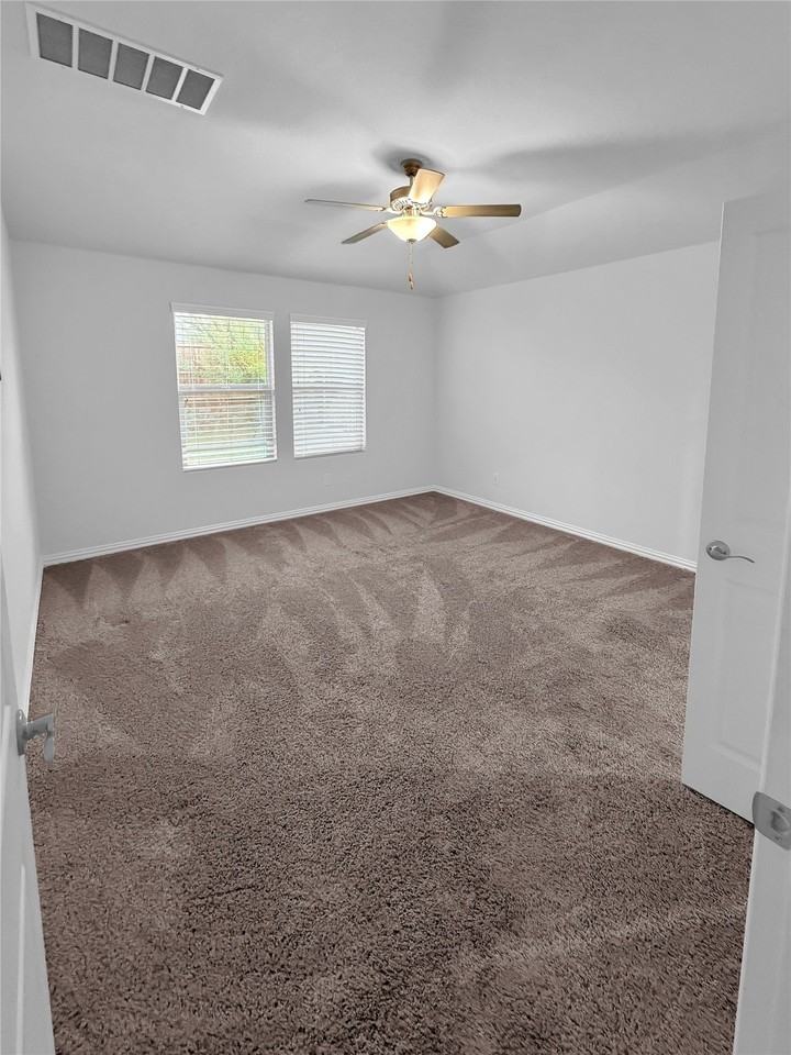 503 Fox Ridge Dr - Photo 7 of 9