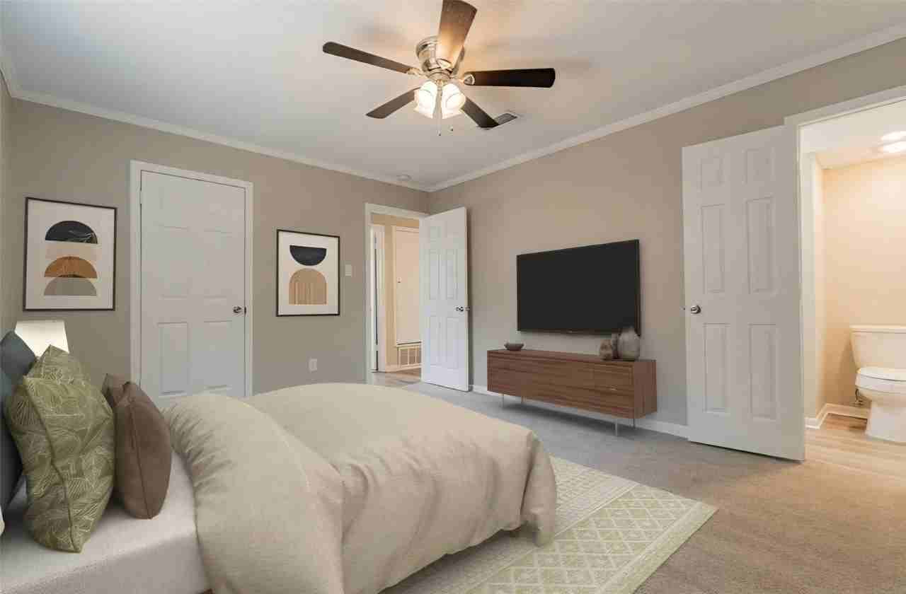 2112 Cedarcrest Dr - Photo 4 of 13