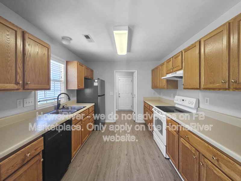 2006 Cranston Crossing Pl - Photo 5 of 20