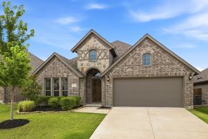 featured image of 2115 Victoria Ln