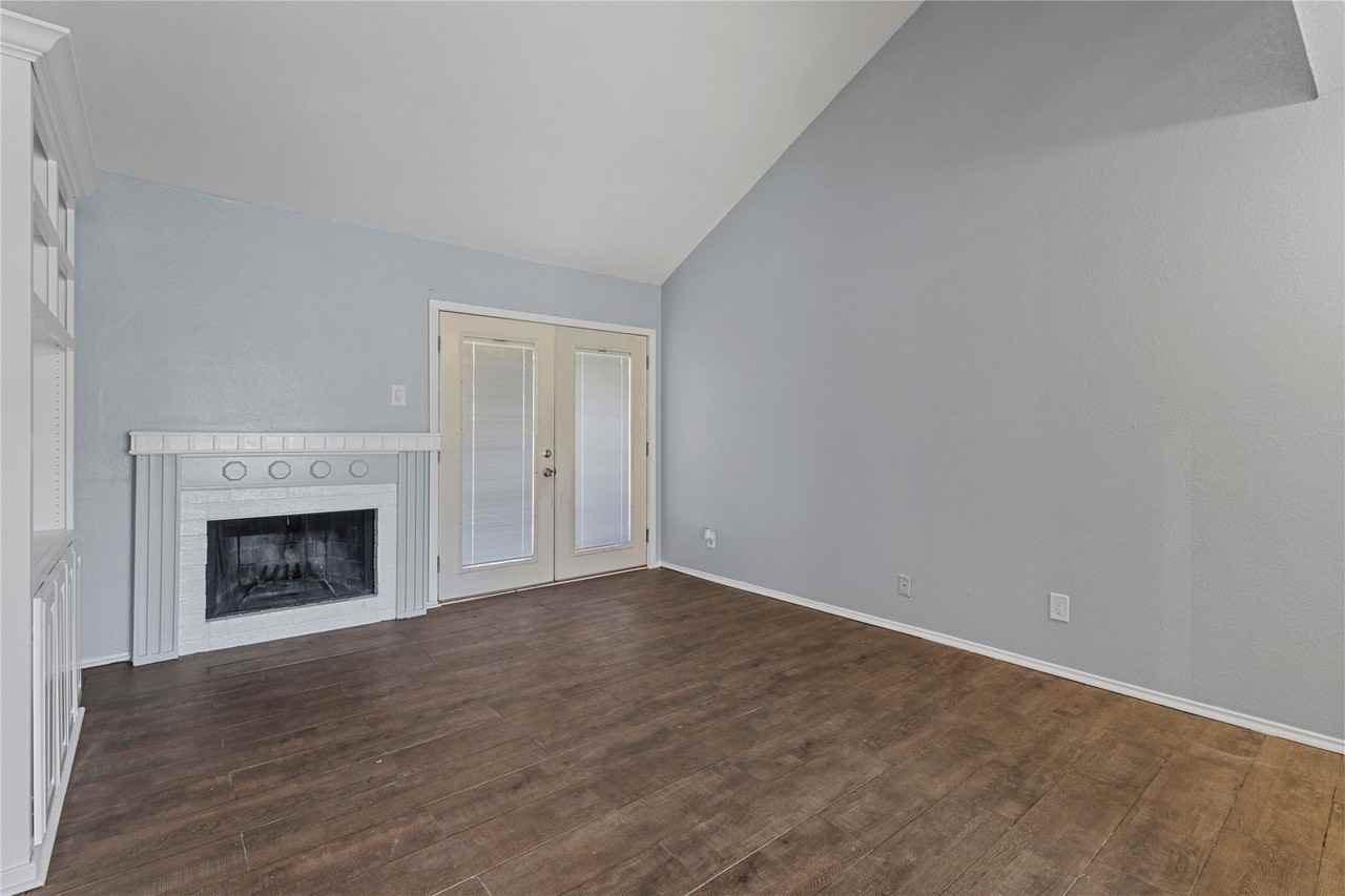 2101 Park Willow Ln #B - Photo 5 of 17