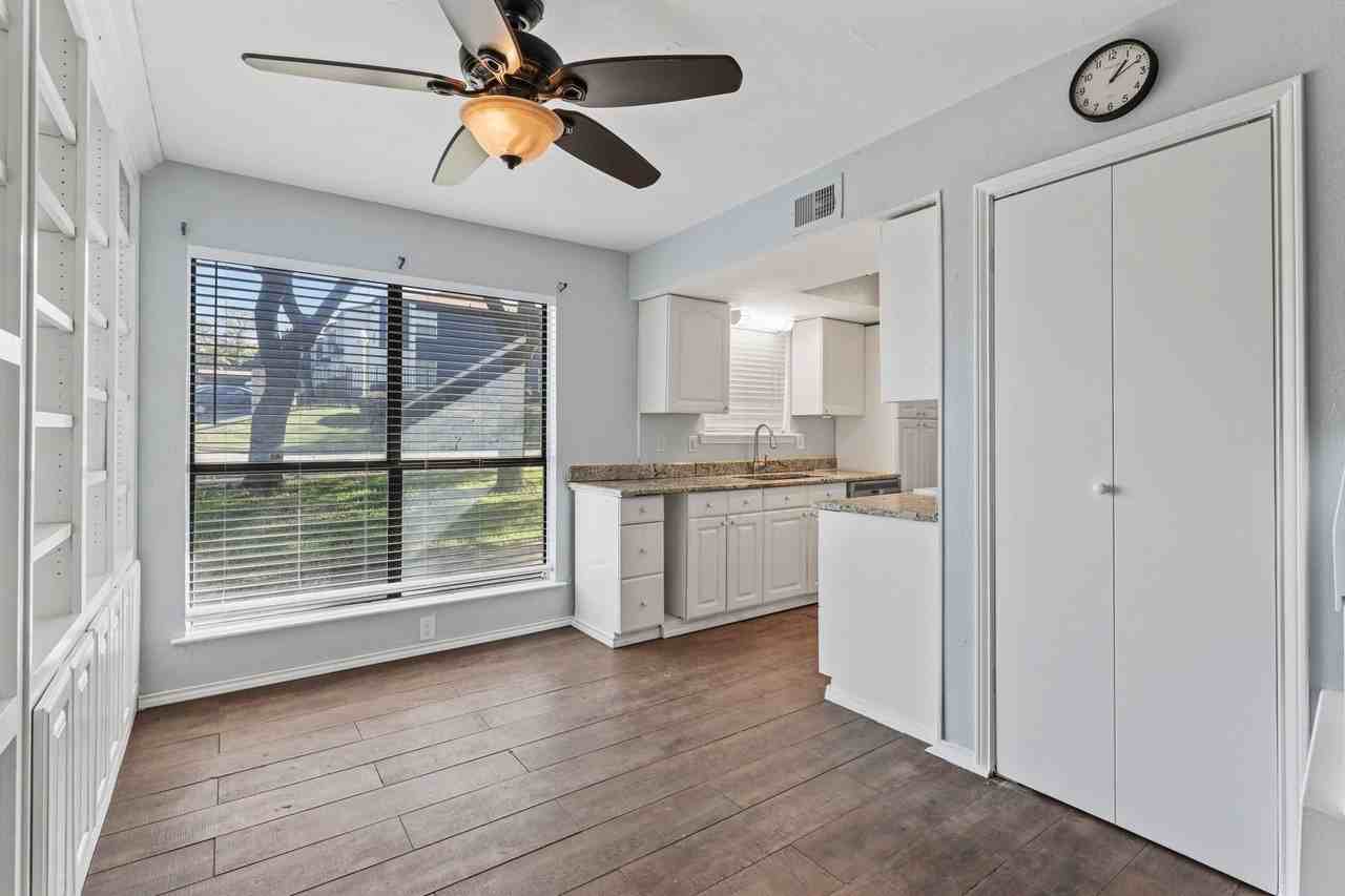 2101 Park Willow Ln #B - Photo 7 of 17
