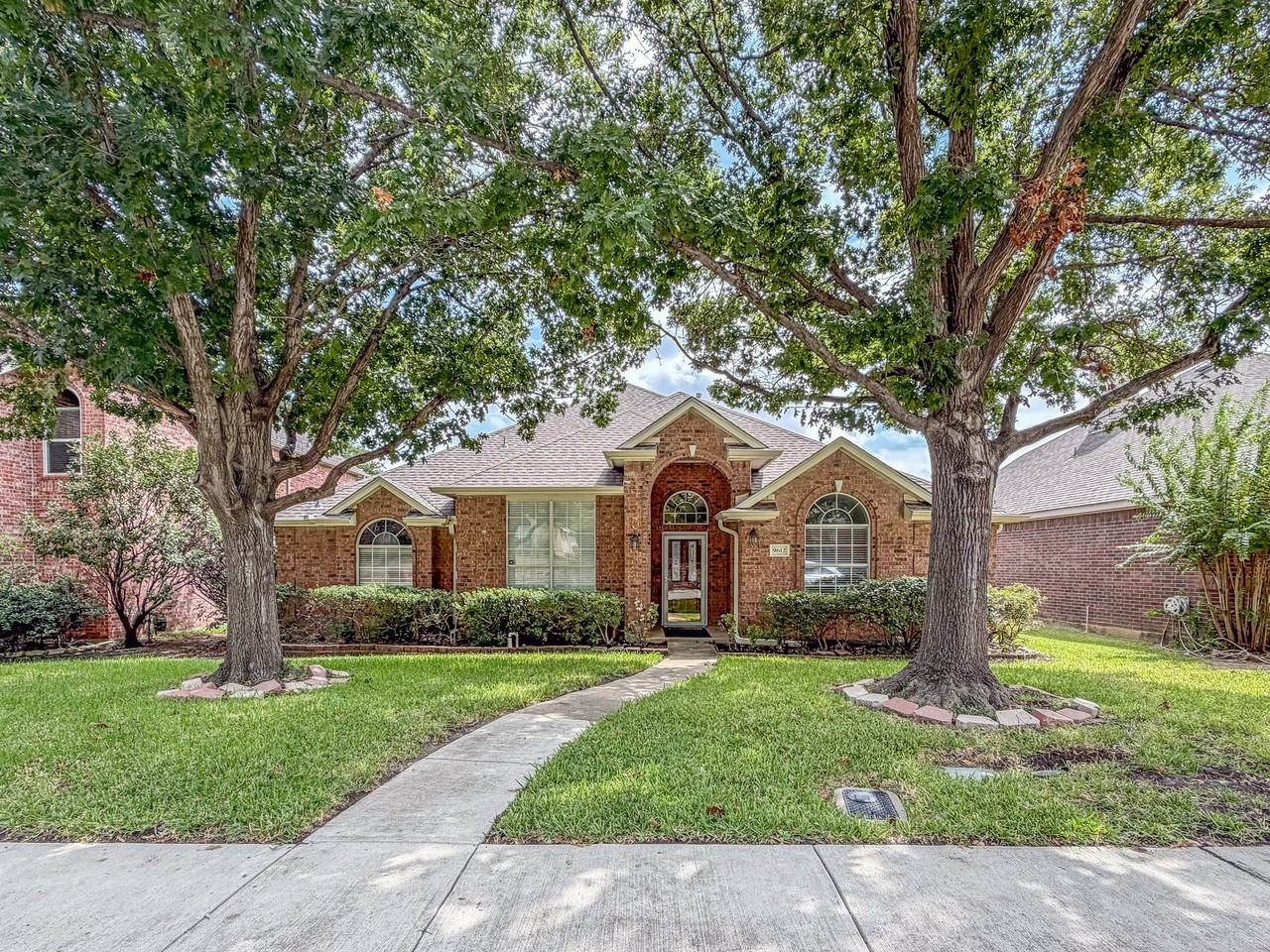 9612 Cliffside Dr - Photo 2 of 18