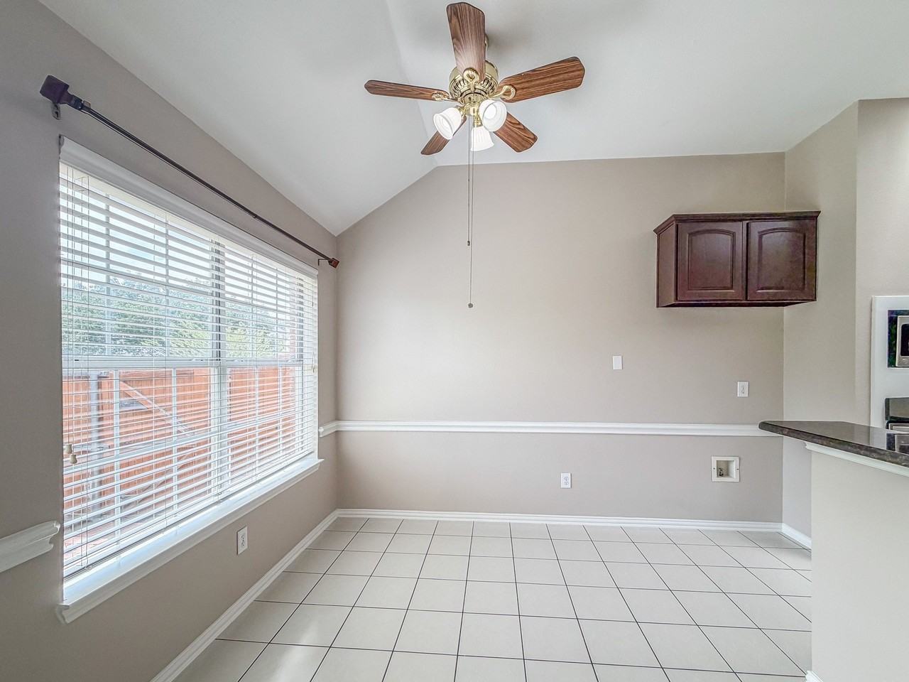 9612 Cliffside Dr - Photo 6 of 18