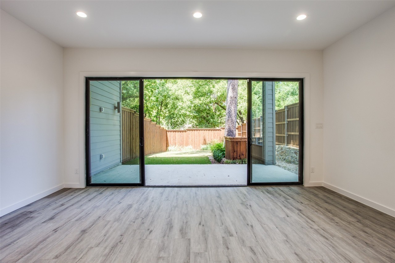 2335 Hondo Ave - Photo 7 of 12