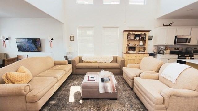 1120 Western Yarrow Ave - Photo 5 of 20