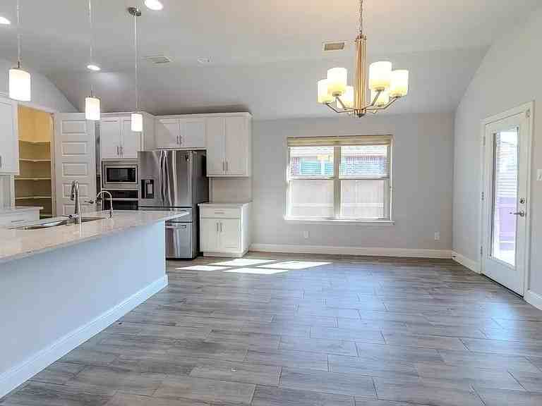3215 Mattie Grey Ln - Photo 6 of 34