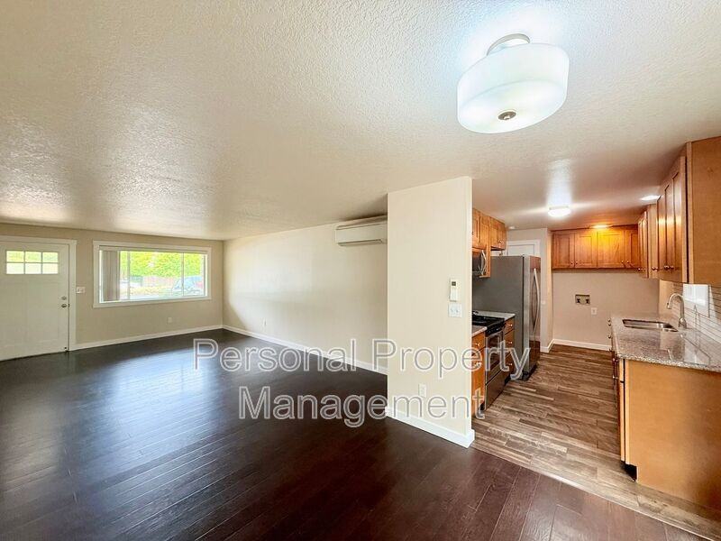 1805 Se Blairmont Dr - Photo 5 of 20