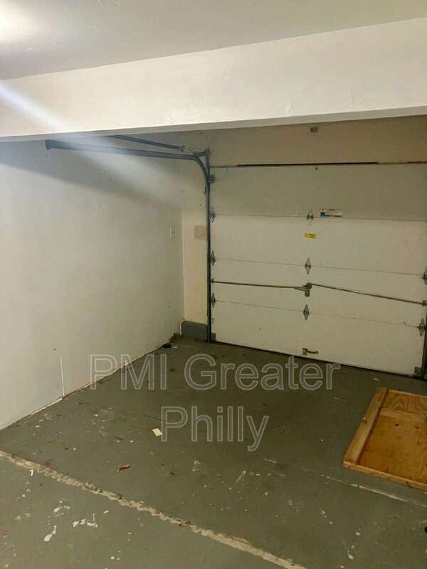 585 Wrensong Rd #A - Photo 3 of 50