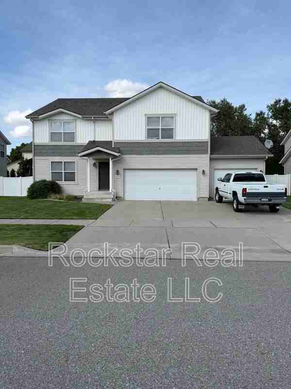 18119 E Mansfield Ave - Photo 2 of 28