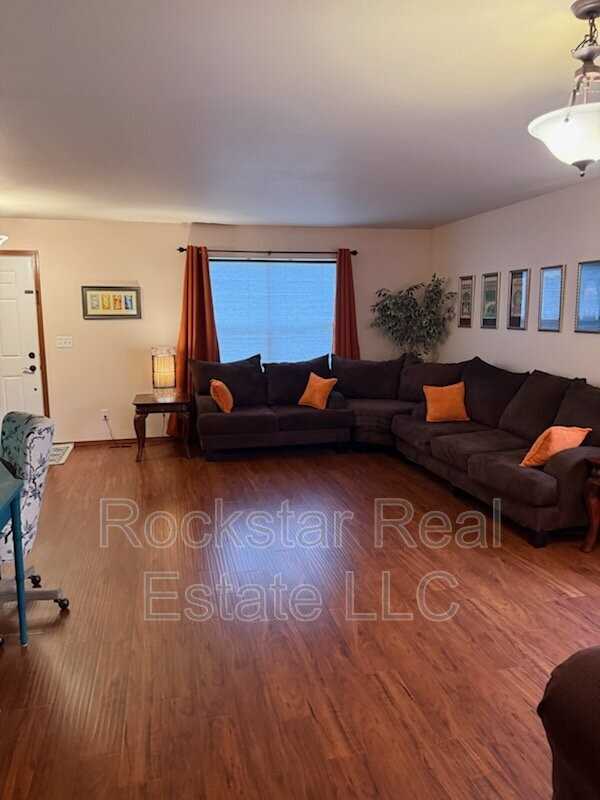 18119 E Mansfield Ave - Photo 4 of 28