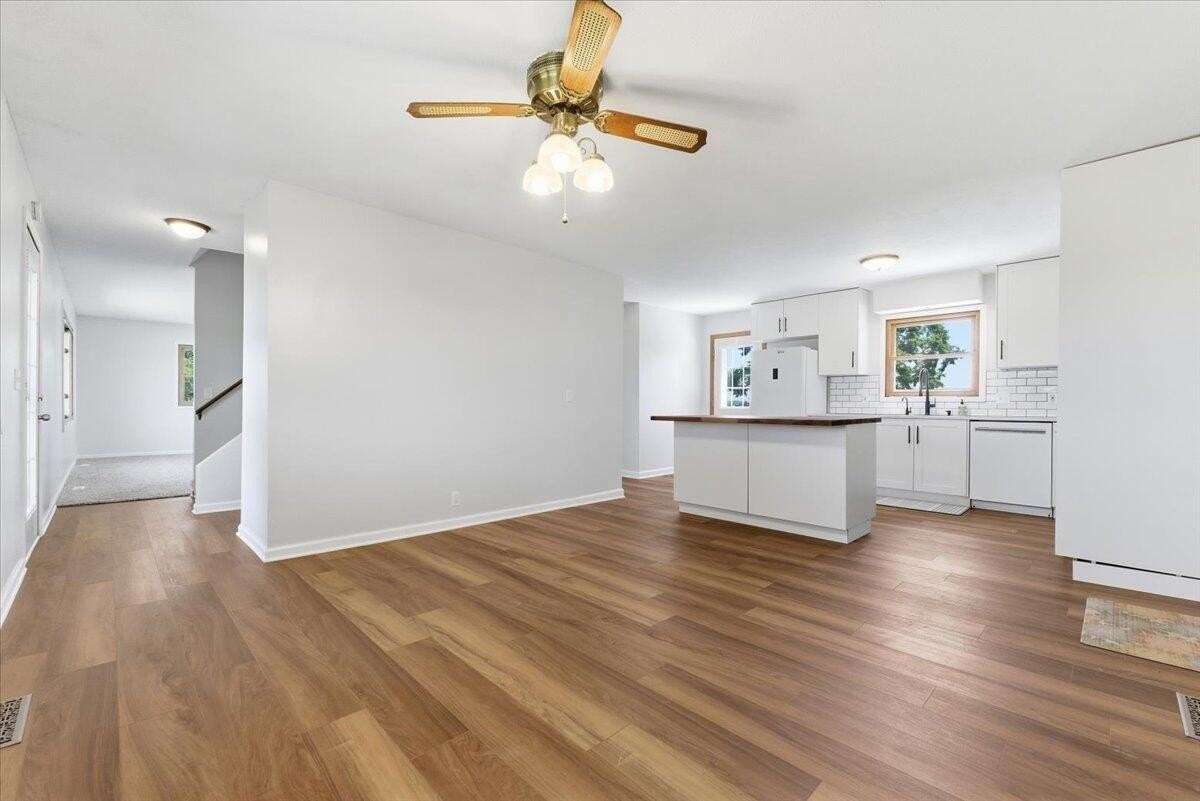 16689 Applewood Rd - Photo 6 of 24