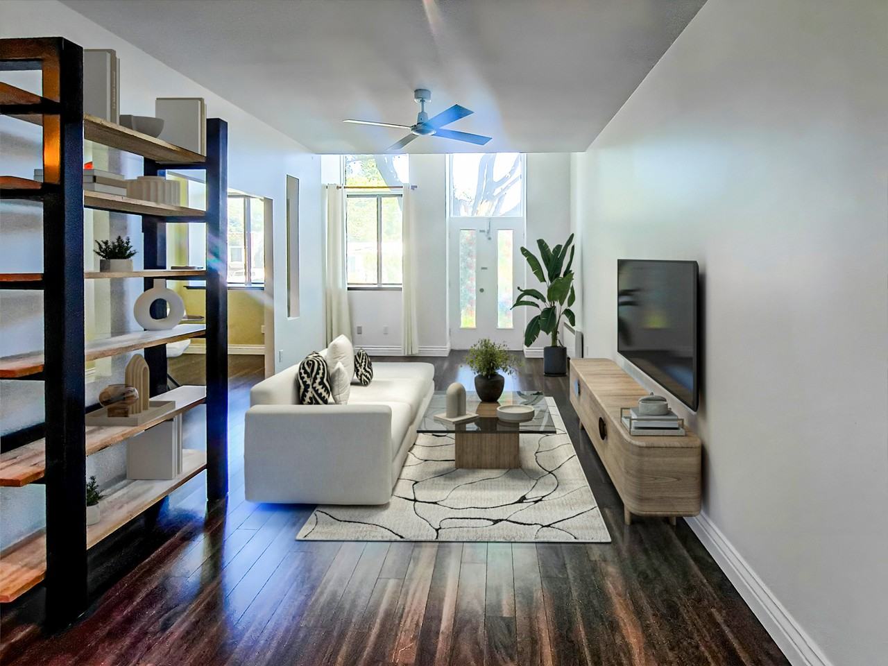 725 10e Avenue #102 - Photo 3 of 5