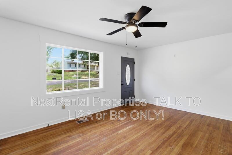 2033 Carolyn Ln - Photo 4 of 17