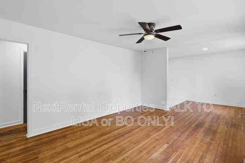 2033 Carolyn Ln - Photo 5 of 17