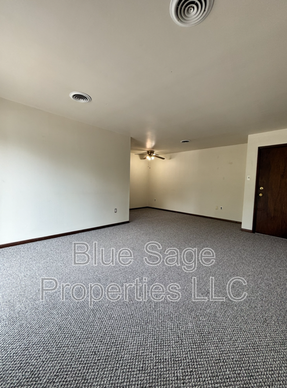 2419 3rd Ave #2ndFL - Photo 7 of 20