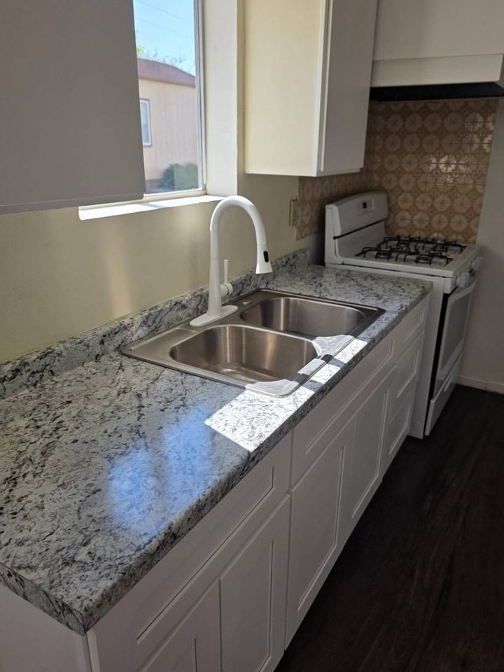 53080 Cesar Chavez St - Photo 3 of 16