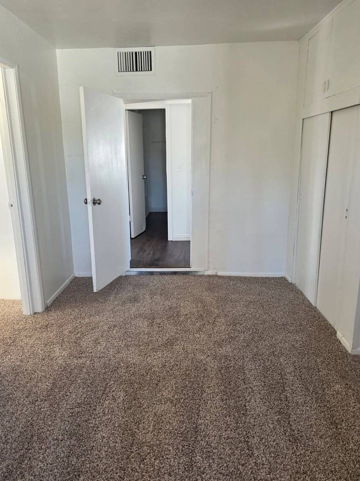 53080 Cesar Chavez St - Photo 7 of 16