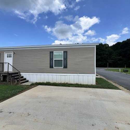 43 Beaver Dam Cir - Photo 2 of 22