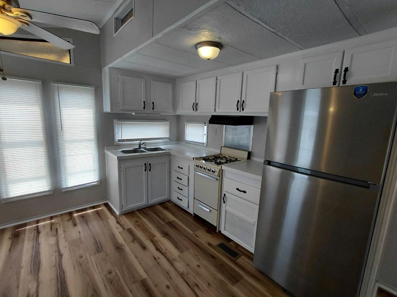 4266 Mailbox Ave #114 - Photo 3 of 8