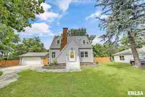 featured image of 5127 N Sheridan Rd