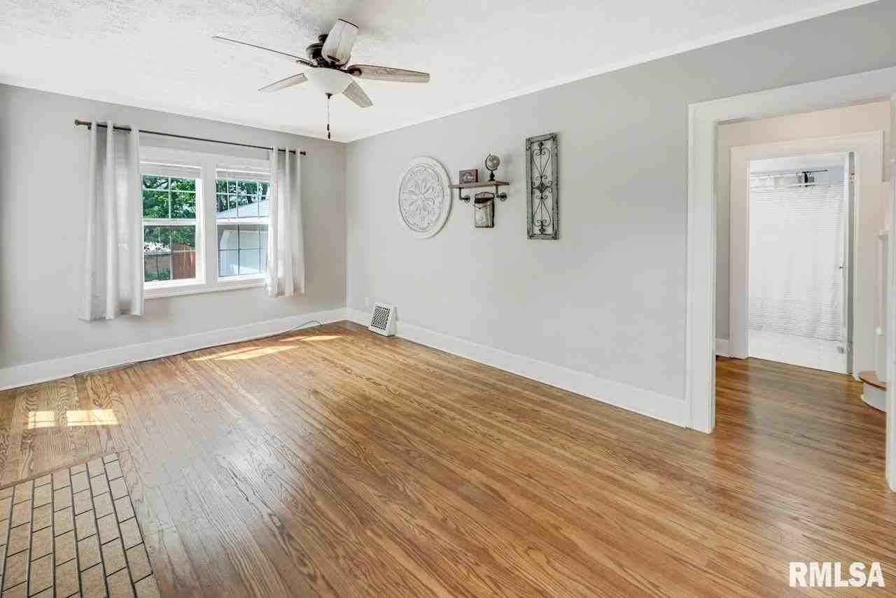 5127 N Sheridan Rd - Photo 6 of 32