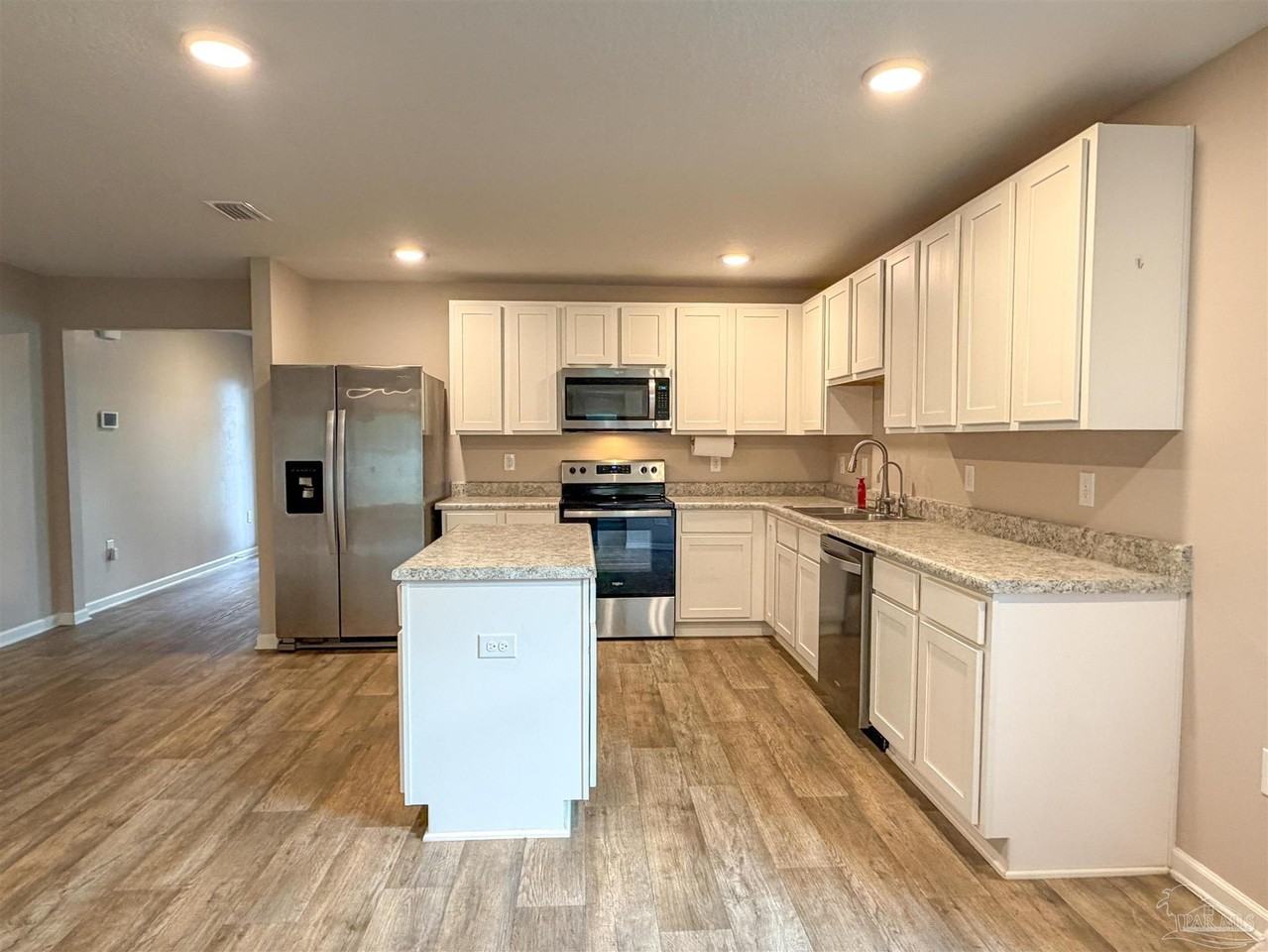 7305 Lakeside Oak Ct - Photo 3 of 29