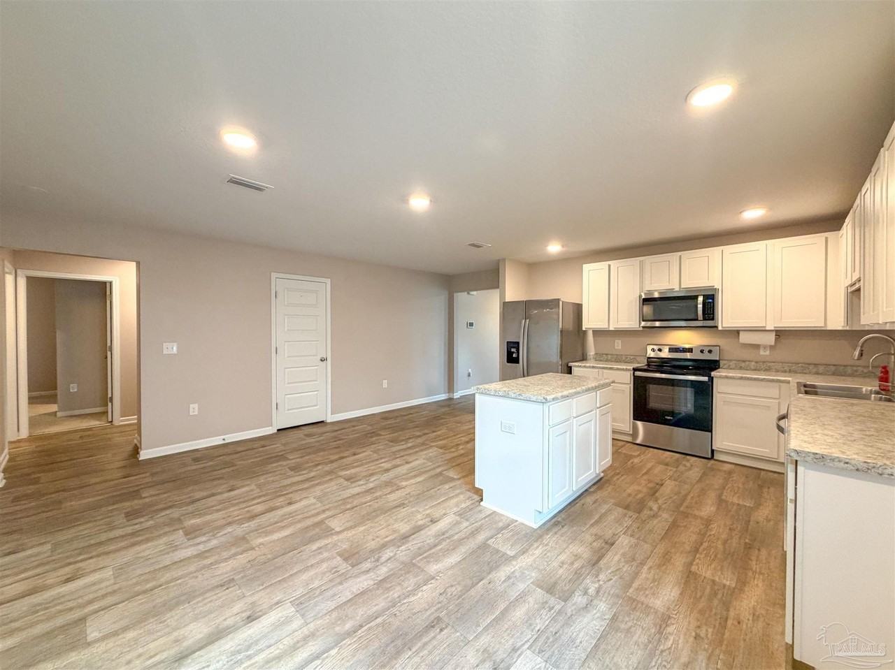 7305 Lakeside Oak Ct - Photo 4 of 29