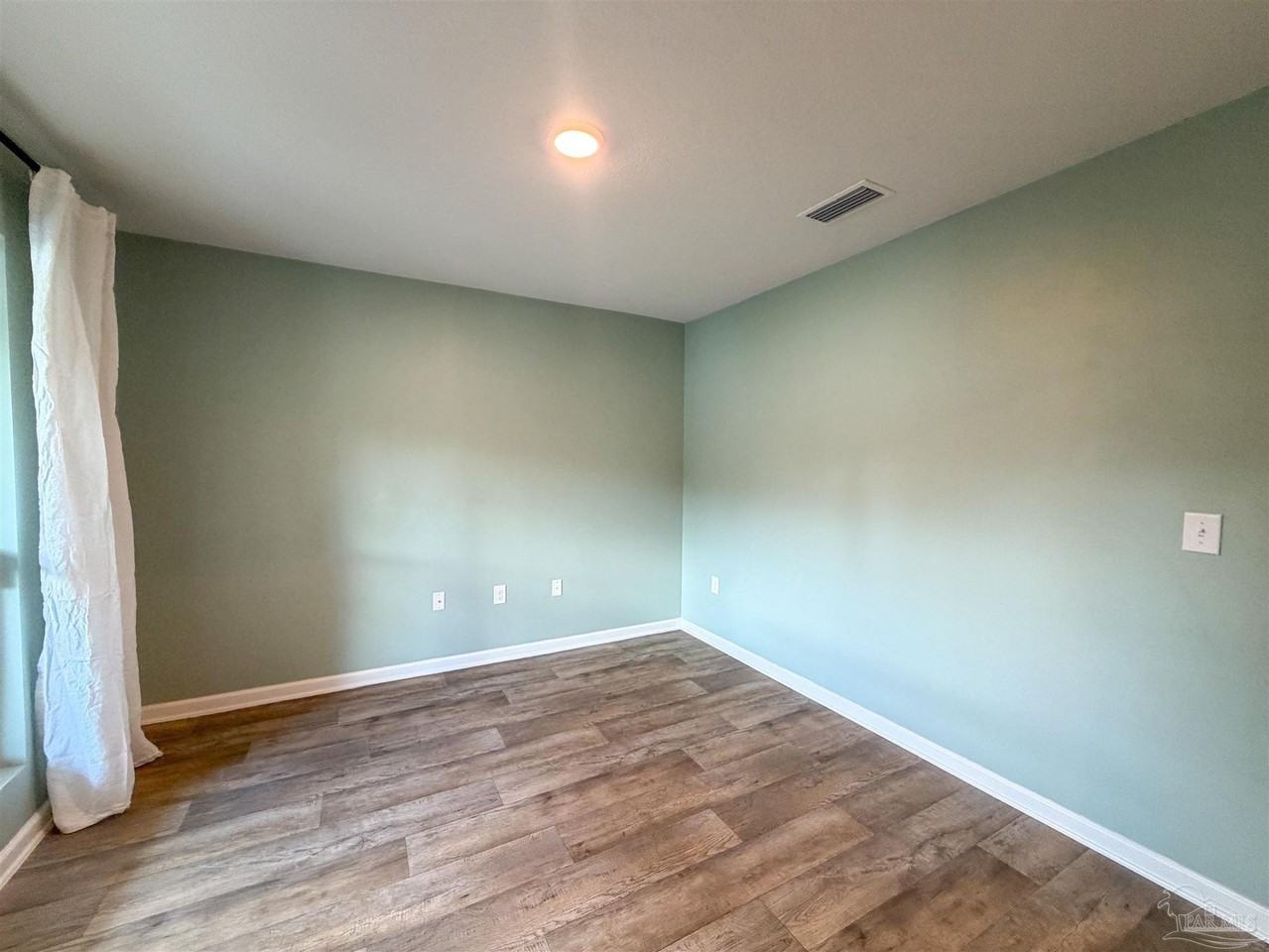 7305 Lakeside Oak Ct - Photo 7 of 29