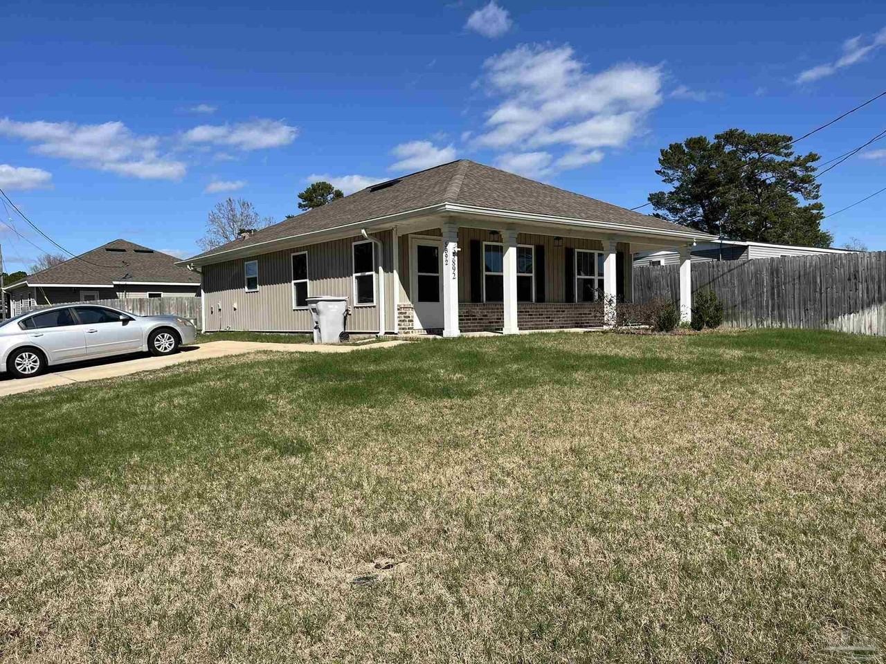 5892 Pendleton Ct - Photo 4 of 29