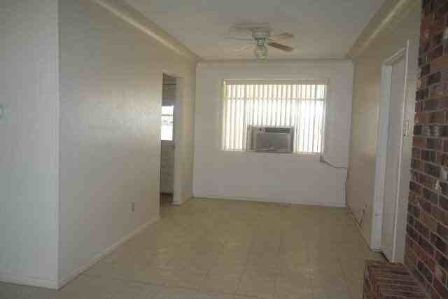4303 Leddy Dr - Photo 3 of 9