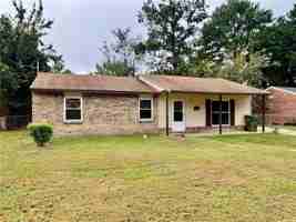 featured image of 3650 Surrey Ln